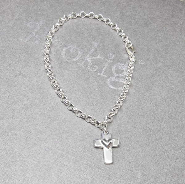 Hjärtkors-silverarmband - handgjorda silversmycken från Brokig silversmycken