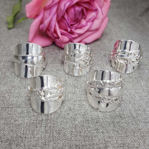 Skedringar fem olika modeller - silverring i äkta silver - handgjorda silversmycken från Brokig silversmycken